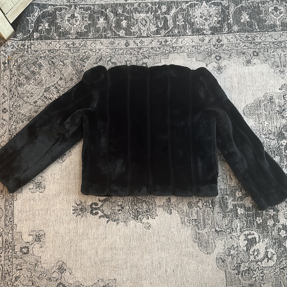 NEW NEVER WORN Michael Kors faux fur jacket - Picture 4 of 4